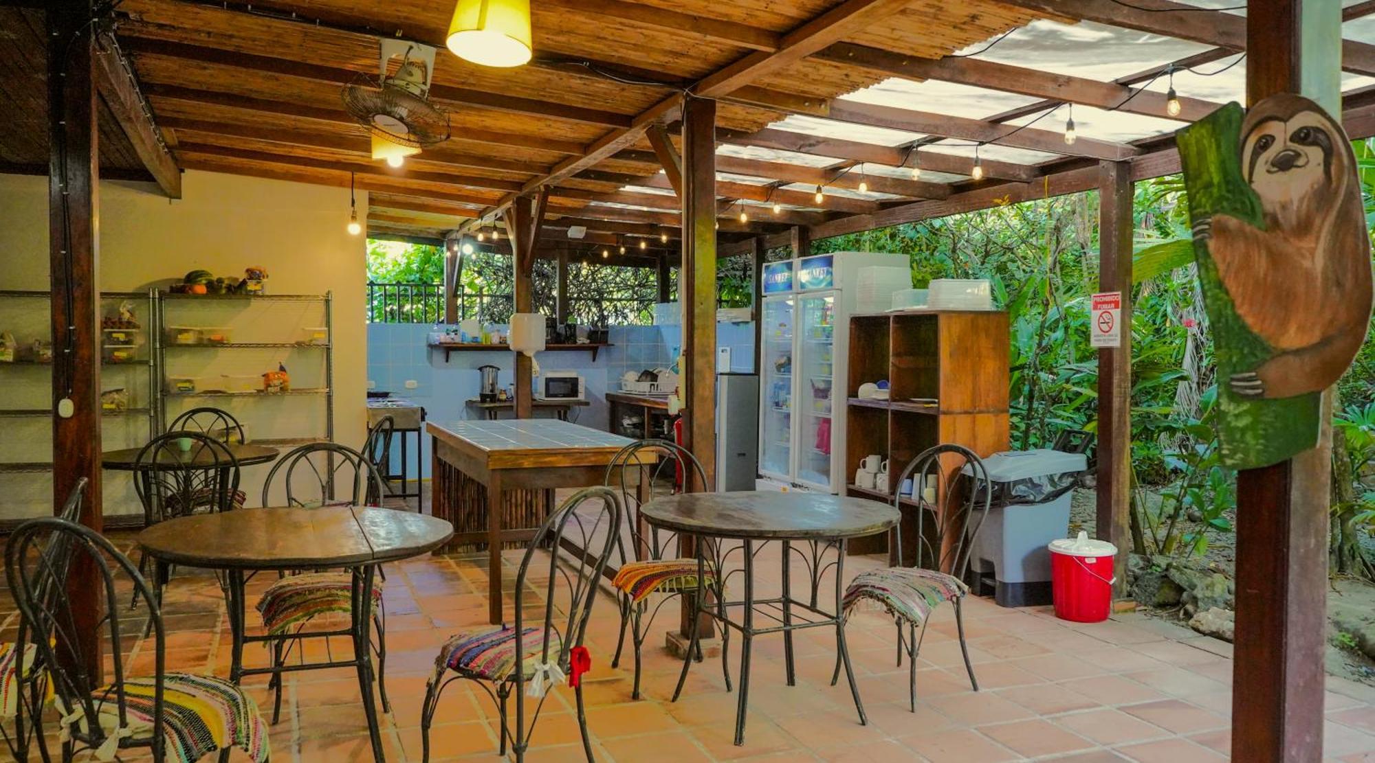 Puerto Viejo de Talamanca El Clan Hostel מראה חיצוני תמונה